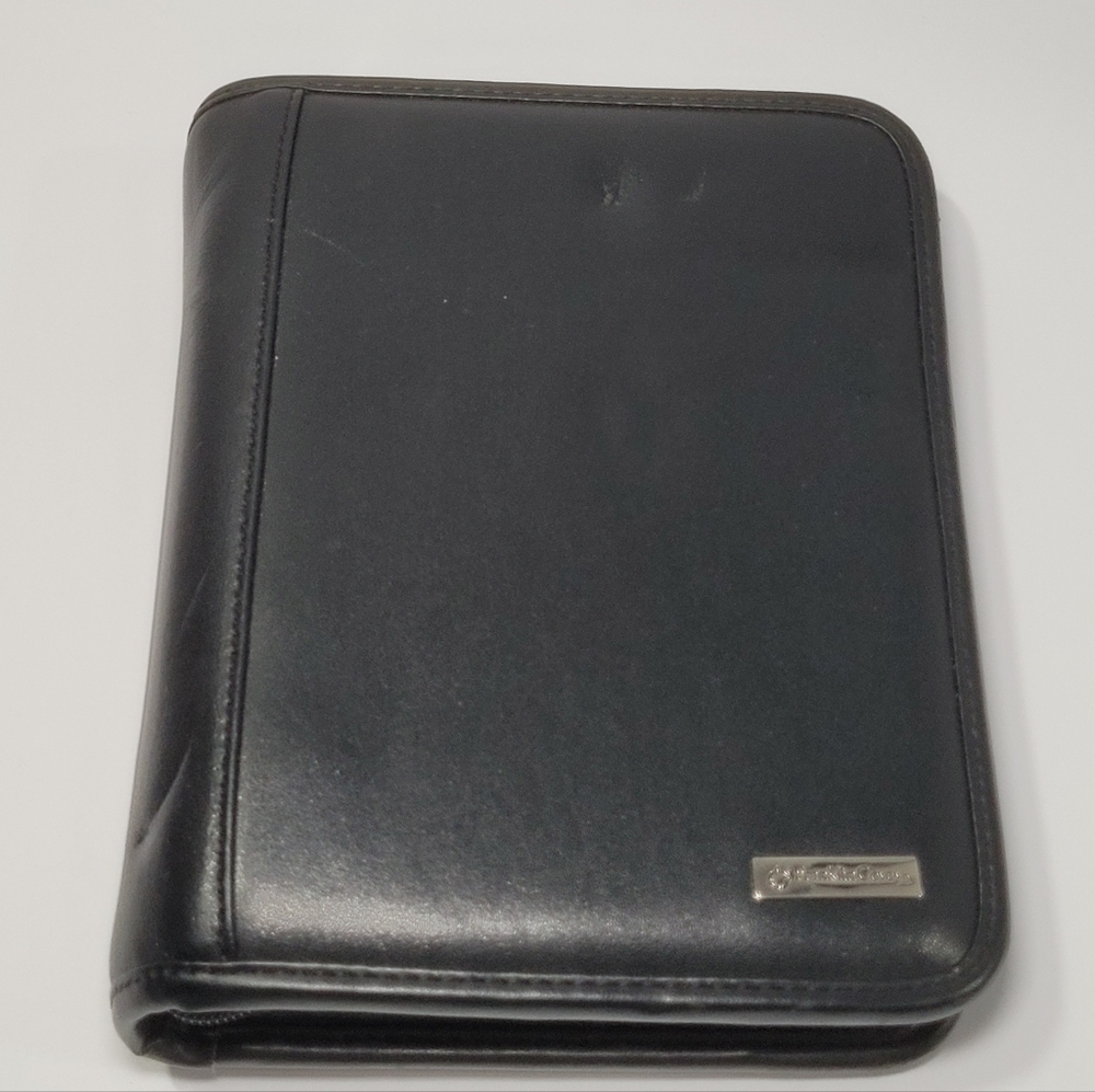FRANKLIN COVEY Planner Binder Organizer Genuine Leather 6-Ring Black Zip Around